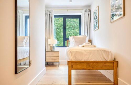 Arden House - Luxury Home with Hot Tub - Games Room - Fire Pit - Photo 17