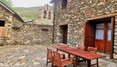 Casa Rural con patio y BBQ en La Vall de Boí - Foto 2