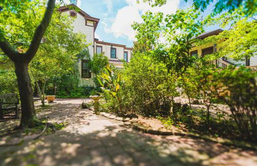 Historic Victorian Main House in Savannah - Foto 65