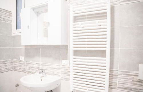 045b - Villetta Moderna 02-24E con VASCA IDROMASSAGGIO in giardino, solo 15 minuti da Mare e Spiaggia - Posto Auto GRATUITO - Foto 32