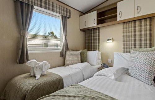 Retreat at the Lake - Fishing Lakes, Heated Outdoor Swimming Pool 500yrds on Sister Park , Pool Open April to September - Foto 29