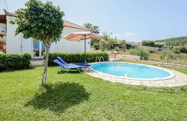 Chill & Relax Home with Pool near Beach - Foto 27