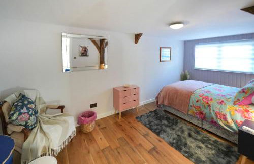 Lily Wood Cottage outside Hurlford - Foto 2