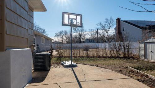 New 3 Bed & 1 Bed Apt Lake Park Station EWR Airport Path Train Subway Bus Hospital Rahway NJ Manhattan NYC - Foto 5, Garden, Garden view