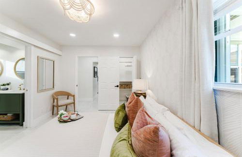 Palms Oasis with Salt Pool Movies Firepit Golf - Photo 53