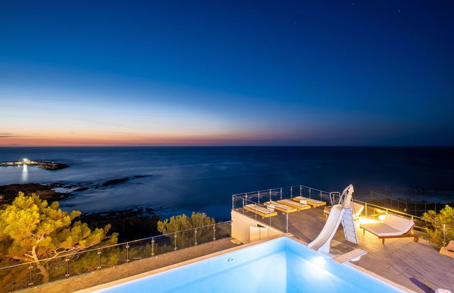 Icarus Luxury Beachfront Villa - Foto 42