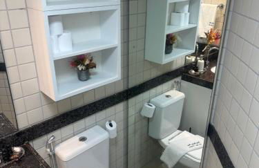 2704 Flat Beira Mar Av Boa viagem Vista Deslumbrante e com cozinha - Foto 14