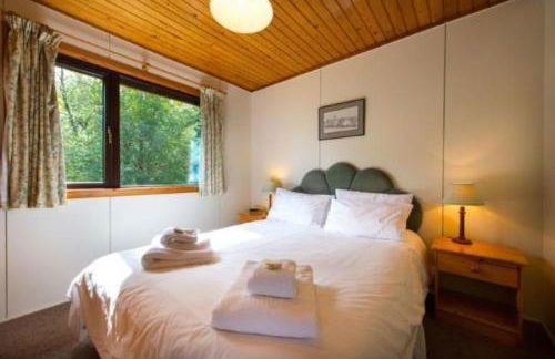 2 bedroom lodge with stunning loch mountain views - Foto 9
