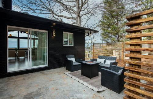 Luxurious Retreat with Stunning Views Sleeps 16) - Foto 28