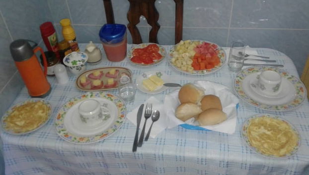 Apartamento Yrelis - Foto 3, Servicio de comidas en la habitación