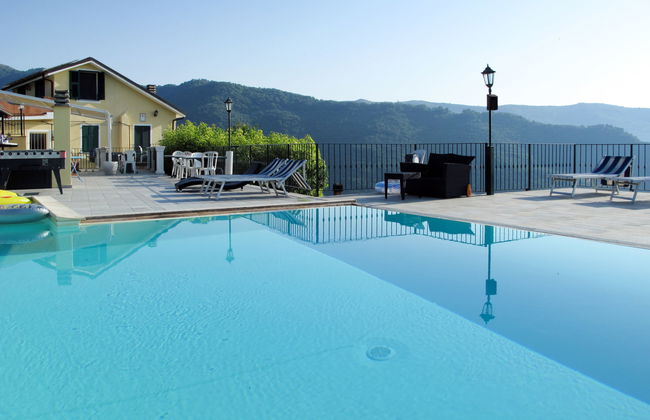 14 bedroom House in Prelà with swimming pool and garden - Photo 2