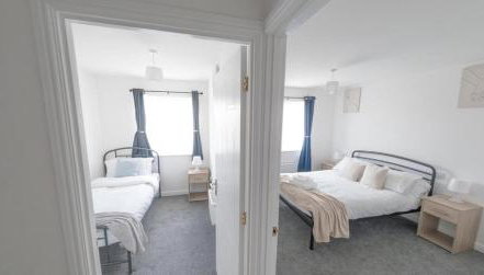 Sleeps 5 - Private Garden- Free Parking - Foto 3