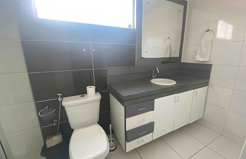 Próx a orla, 14 pessoas, ar condicionado e garagem - Foto 18