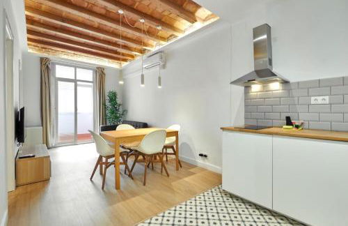 Vibrant and modern apartment - Foto 1