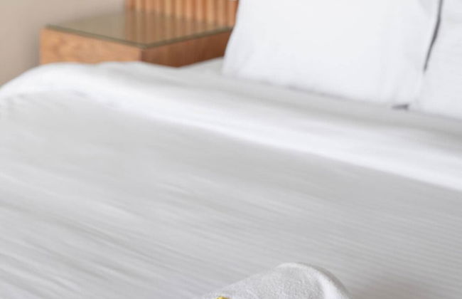 Xuru Stays I Jacuzzi Studios @ The Pyramids - Foto 25