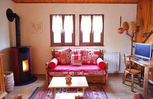 Petit chalet de montagne avec espace extérieur - Foto 2