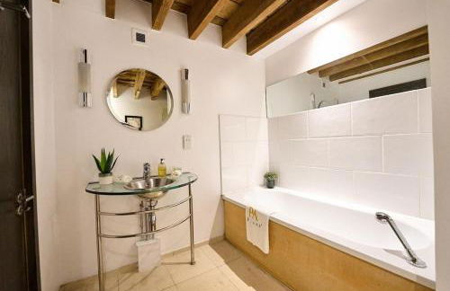 Canary Wharf Spacious 1 Bed Flat - Foto 9