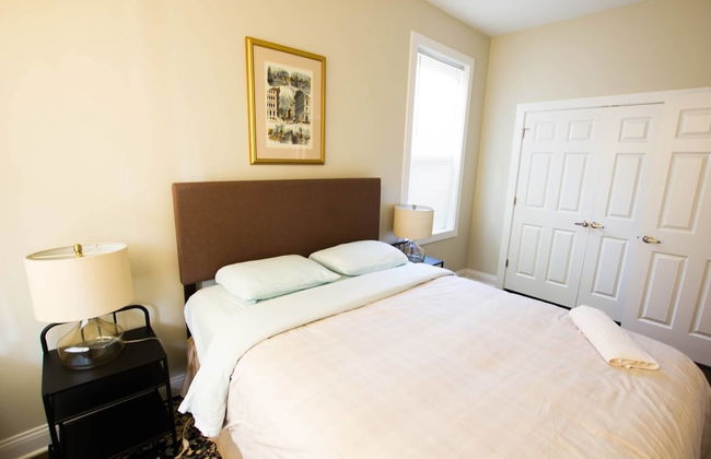 2 Level Home near Wrigley - Foto 9