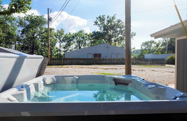 White Oak Landing Spacious 6 BDR w/ Boat Slip! - Photo 29