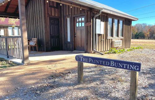 Painted Bunting Cabin 15 MIN to MagnoliaBaylor - Photo 2