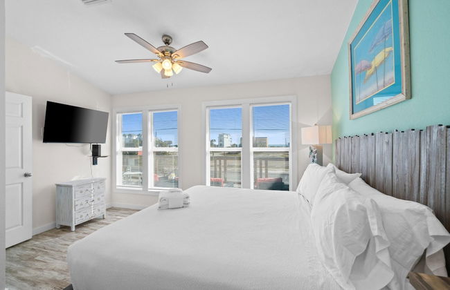 Beach House - Surfs Up Under Tow by PHG - Foto 3