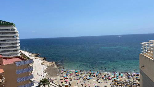 Relaxing modern beachfront apartment - amazing sea view - Foto 3