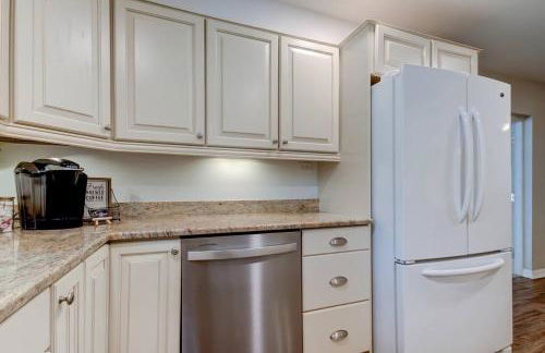 Spacious 3 Bedroom PET FRIENDLY!- Close to beach! - Foto 57