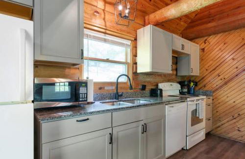 Table Rock Lake Cabin - The Oaks #5 with Lake Access & Hot Tub - Foto 23