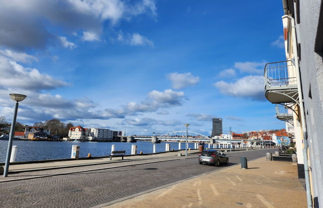 Grannys House - View of the harbour - Photo 1