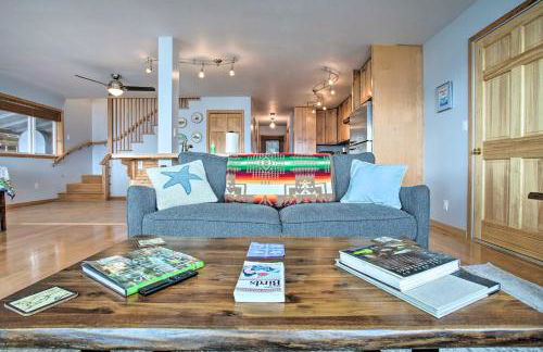 Remote Island Escape with Breathtaking Views - Photo 5