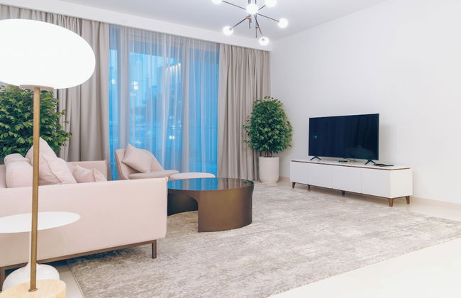 YOUR STAY Apartments Luxury Beachfront Living - Photo 6