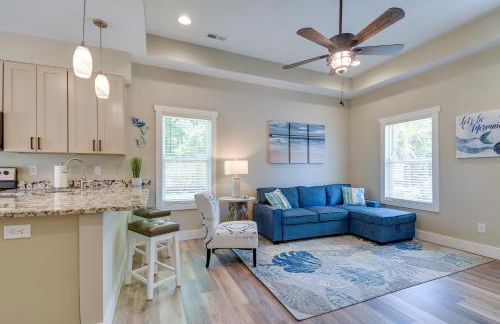 Charming Ocean Isle Beach Home about 1 Mi to Beach! - Foto 4