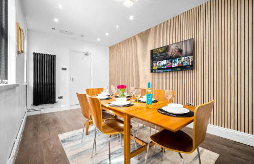 Modern 6-Bedroom Home - Sleeps 12 - Parking - Garden 568P - Foto 3