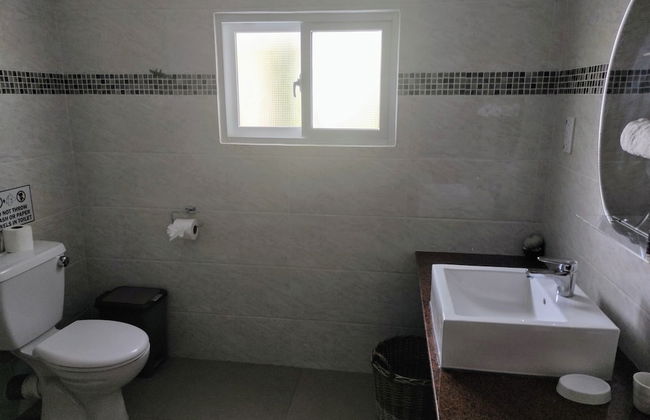 Lucy's guesthouse - Photo 35