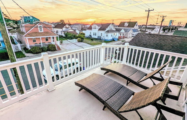 Waves 'n Wooder by Avantstay Swimspa + Game Room, Walk to Beach - Foto 14