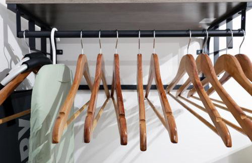 New Lodge Studios with Full Kitchen and Parking - Foto 10