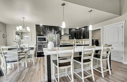 Modern 5BR/3BA Luxury Home|Movie Nights & Comfort - Foto 21