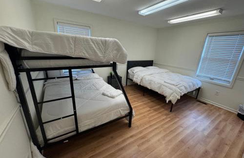 Modern 2BR Suite 202- Toledo & Sylvania Gateway - Foto 22