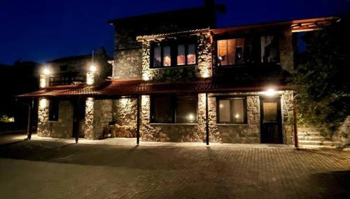 Blessings Chalet στον Παλαιό Άγιο Αθανάσιο με Τζάκι, Barbeque, μεγάλη αυλή και υπέροχη θέα - Foto 2