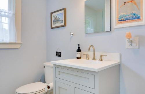 Cozy Narragansett Cottage with Dock and Outdoor Shower - Photo 15