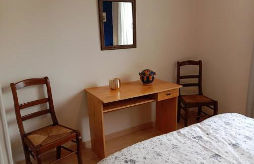 Maison rénovée proche Vichy : 3 chambres, cour fermée, tout inclus, idéal curistes et activités naturelles - FR-1-489-481 - Foto 12