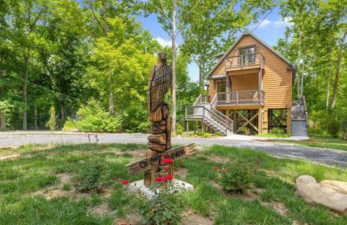 Riverside Oasis with Stunning Views, Cozy Firepit! - Photo 57