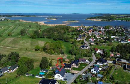 Fewo Traum, 4-Sterne FeWo's mit Pool und Whirlpool, Grillecke und neuem gemütlichen Pavillon im Garten, am Achterwasser mit Badestrand, wenige Autominuten bis zur Ostsee, Überweisung oder Bar akzeptiert - Foto 57