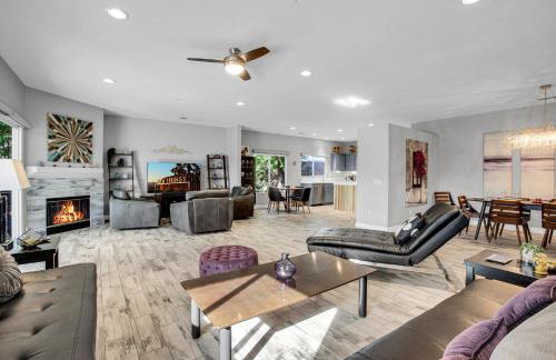 Near Downtown Palm Springs Home with Mountain Views - Foto 10