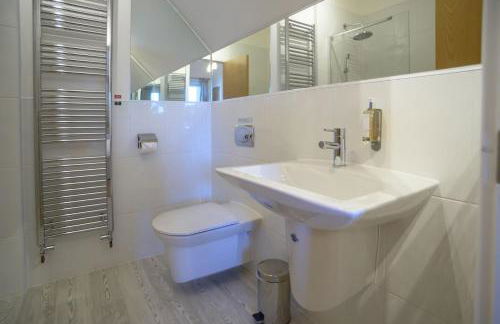 Trewhiddle Retreat V7 by Together Travel - Luxury 3-Bedroom Villa - Foto 36