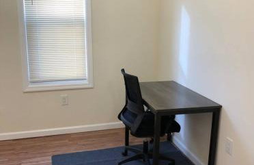 Large and private 3 bedroom and 1 bathroom apartment near Newark International Airport EWR and New York City, MetLife Stadium FIFA World Cup 20 minutes away - Foto 13