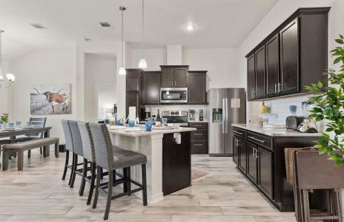 NEW Temple House - 12PPL - Families, Groups, Insurance - Quiet Street, 5 Mi To Meta, BS&W, UMHB Pets OK, FAST Wi-Fi FREE Parking - Professionally Managed By Stay Albatross Furnished Rentals - Foto 10