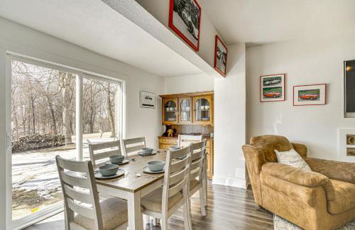 2 Mi to Road America Pet-Friendly Duplex! - Foto 6