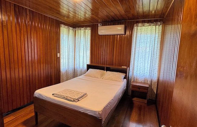 SUNSET VIEW HALL AND VILLAS - Photo 1