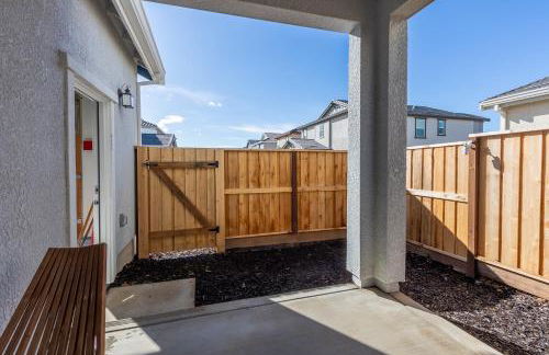 Spacious 4BR-3BA Cozy and Modern in Elk Grove - Foto 10